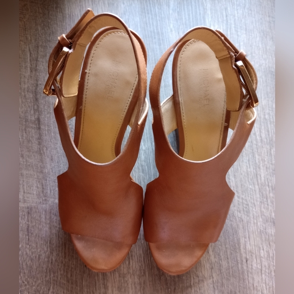 MICHAEL KORS WEDGES - Picture 11 of 13